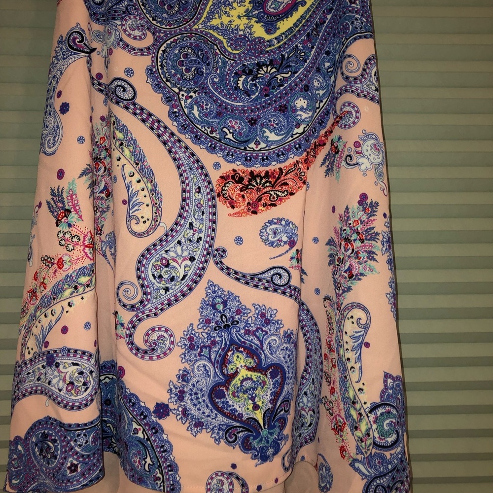NWT Express dressy pink spaghetti strap tank top. - Picture 3 of 7
